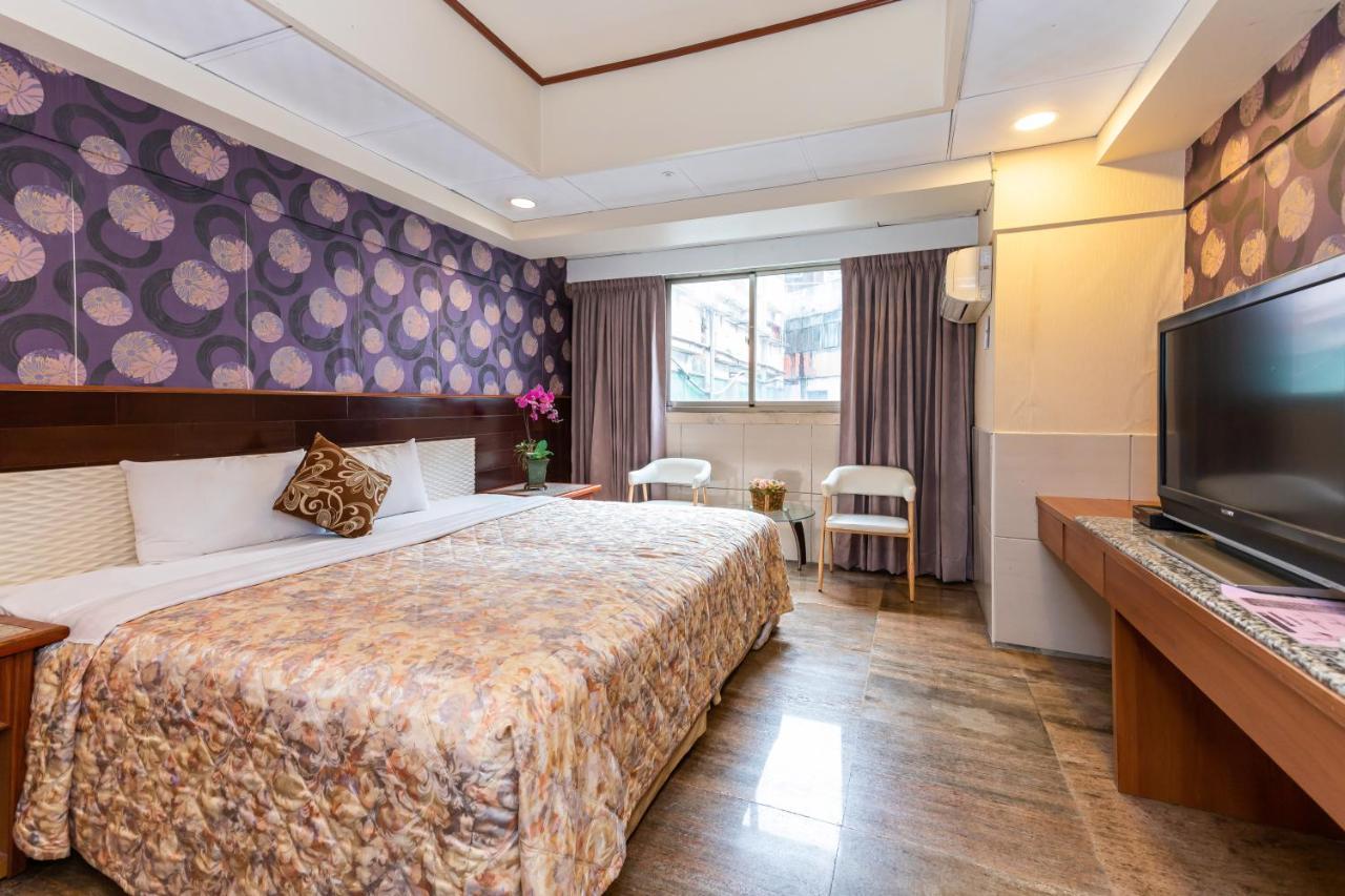Yi Pin Business Hotel Таоюань Экстерьер фото
