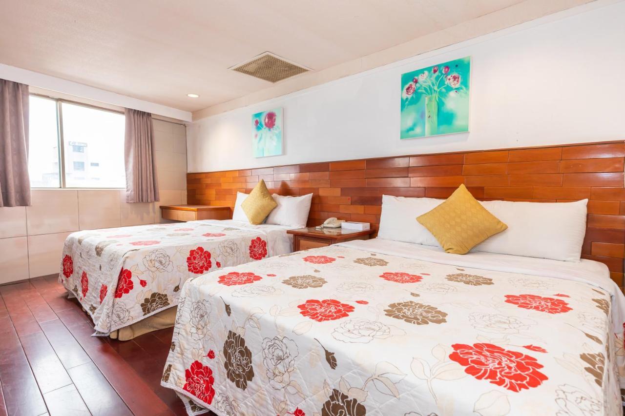 Yi Pin Business Hotel Таоюань Экстерьер фото